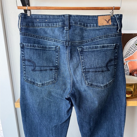 American Eagle Dark Indigo Blue Hi-Rise Artist Flare Leg Jeans Size 6 - Picture 4 of 9